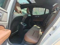2022 Volvo S60 B4 Luxury, белый — фото 5
