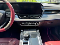 2023 Hongqi HS5 2.0T Pro, чёрный — фото 10