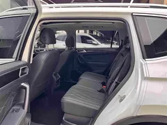 2023 Volkswagen Tiguan L 330TSI AT 2WD, белый — фото 10