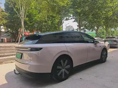 2025 Li Auto i6 4WD, белый — фото 5