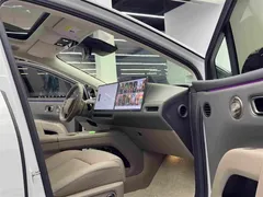 2025 Li Auto i8 Standard, белый — фото 10