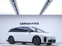 2025 Li Auto i6 2WD Standard, белый — фото 4