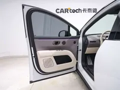 2025 Li Auto i6 2WD Standard, белый — фото 17