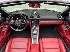 2020 Porsche 718 Boxster 2.0T, белый — фото 5
