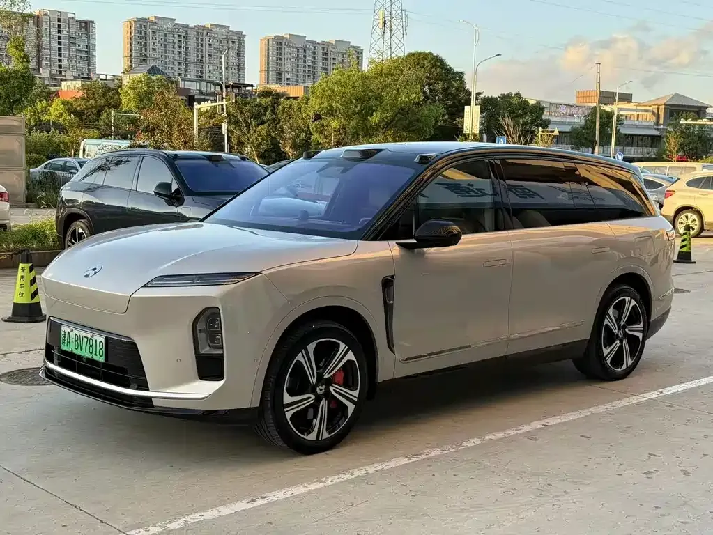 2026 Nio ES8 Luxury