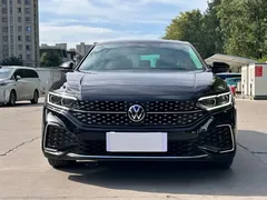 2022 Volkswagen Passat 330TSI Luxury, чёрный — фото 2