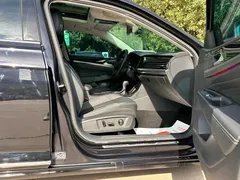 2022 Volkswagen Passat 330TSI Luxury, чёрный — фото 4