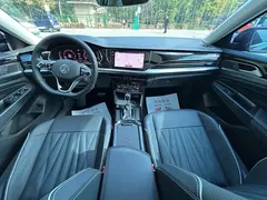 2022 Volkswagen Passat 330TSI Luxury, чёрный — фото 6