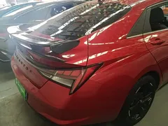 2022 Hyundai Elantra 240TGDi DCT LUX Premium — фото 6