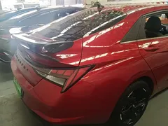 2022 Hyundai Elantra 240TGDi DCT LUX Premium — фото 8