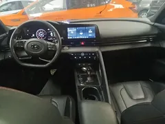 2022 Hyundai Elantra 240TGDi DCT LUX Premium — фото 10