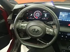 2022 Hyundai Elantra 240TGDi DCT LUX Premium — фото 11
