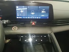 2022 Hyundai Elantra 240TGDi DCT LUX Premium — фото 13