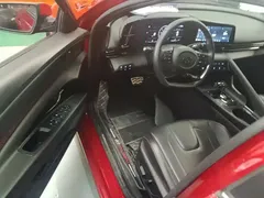 2022 Hyundai Elantra 240TGDi DCT LUX Premium — фото 16
