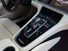 2022 Porsche Panamera 4 E-Hybrid Platinum Edition 2.9T PHEV, чёрный — фото 13