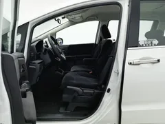 2022 Honda Odyssey 2.0L e:HEV, белый — фото 10