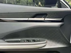 2023 Changan UNI-V 1.5T Premium, белый — фото 9