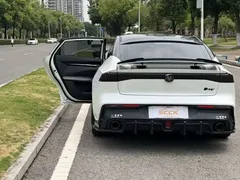 2023 Changan UNI-V 1.5T Premium, белый — фото 25