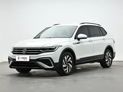 2023 Volkswagen Tiguan L 330TSI AT 2WD, белый — фото 1