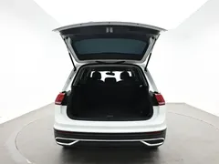 2023 Volkswagen Tiguan L 330TSI AT 2WD, белый — фото 8