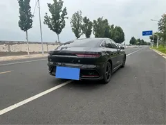 2025 BYD Han 125KM, чёрный — фото 9