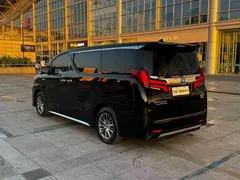 2021 Toyota Alphard Hybrid 2.5L Premium, чёрный — фото 4