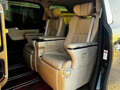 2021 Toyota Alphard Hybrid 2.5L Premium, чёрный — фото 12