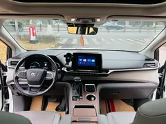 2023 Toyota Sienna 2.5L Hybrid Luxury, белый — фото 15