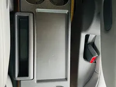 2023 Toyota Sienna 2.5L Hybrid Luxury, белый — фото 17