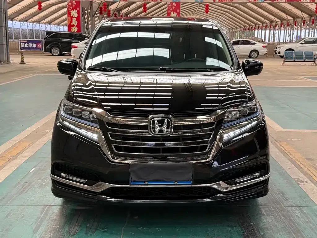 2019 Honda Elysion 2.0L Hybrid Luxury