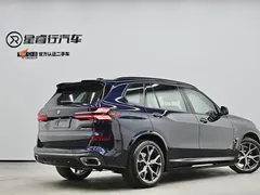 2023 BMW X5 30Li M, чёрный — фото 3
