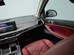 2023 BMW X5 30Li M, чёрный — фото 11