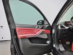 2023 BMW X5 30Li M, чёрный — фото 19