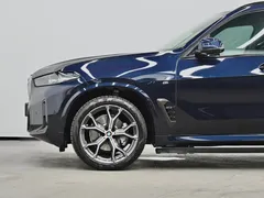 2023 BMW X5 30Li M, чёрный — фото 24