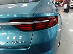 2021 Geely Preface 2.0TD Luxury, синий — фото 8