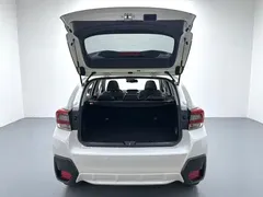 2020 Subaru XV 2.0i Luxury, белый — фото 15