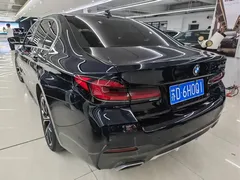 2023 BMW 5 Series 5 530Li M, чёрный — фото 7