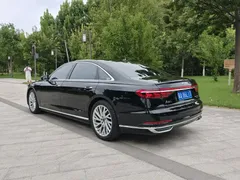 2022 Audi A8L 50 TFSI quattro, чёрный — фото 4