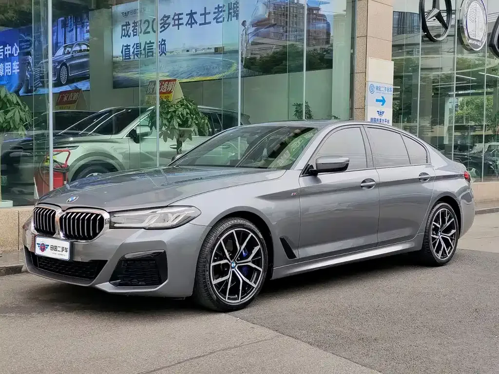2021 BMW 5 Series 5 530i M