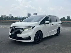 2022 Honda Odyssey 2.0L e:HEV, белый — фото 1