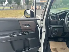 2022 Honda Odyssey 2.0L e:HEV, белый — фото 10