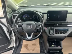 2022 Honda Odyssey 2.0L e:HEV, белый — фото 13
