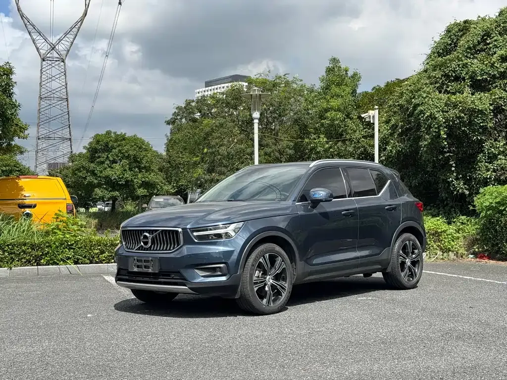 2021 Volvo XC40 T4 4WD Luxury