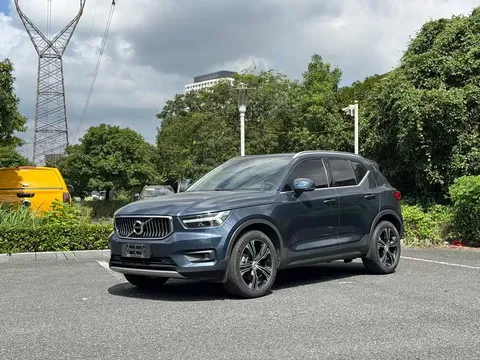 2021 Volvo XC40 T4 4WD Luxury
