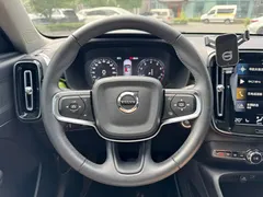 2021 Volvo XC40 T4 4WD Luxury, синий — фото 7