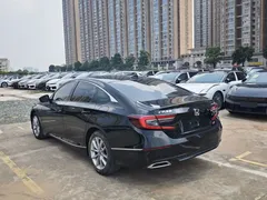 2022 Honda Accord 260TURBO Luxury, чёрный — фото 8