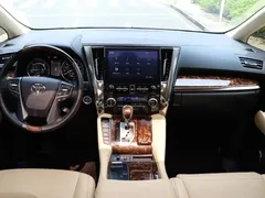 2021 Toyota Alphard Hybrid 2.5L Luxury, белый — фото 15