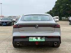 2023 Changan UNI-V iDD PHEV 1.5T 113km — фото 8