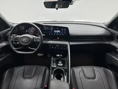 2022 Hyundai Elantra 240TGDi DCT LUX Premium — фото 16