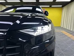 2019 Audi Q8 55 TFSI, чёрный — фото 7
